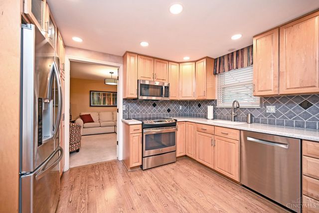 4498 Edenton Lane, Blue Ash, OH 45242