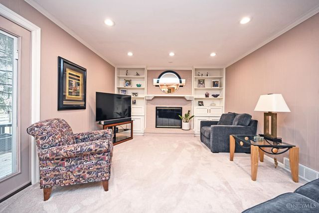 4498 Edenton Lane, Blue Ash, OH 45242