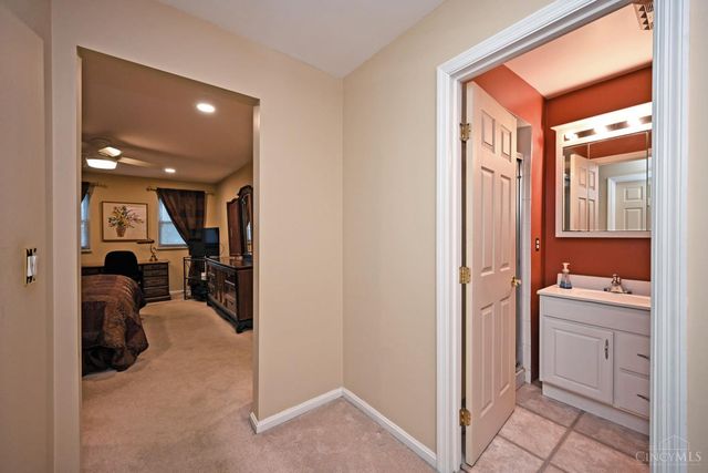 4498 Edenton Lane, Blue Ash, OH 45242