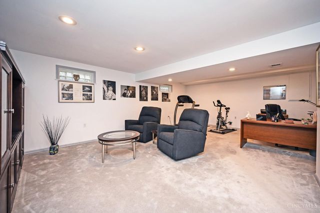 4498 Edenton Lane, Blue Ash, OH 45242