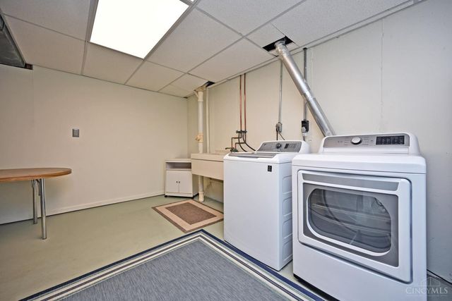 4498 Edenton Lane, Blue Ash, OH 45242