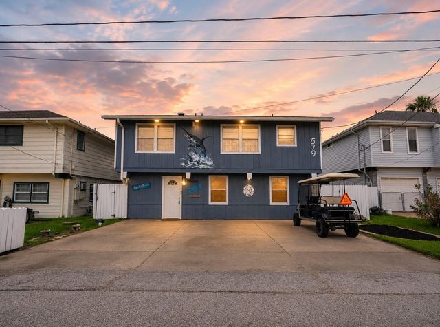 579 Warsaw Street, Bayou Vista, TX 77563