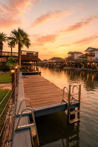 579 Warsaw Street, Bayou Vista, TX 77563
