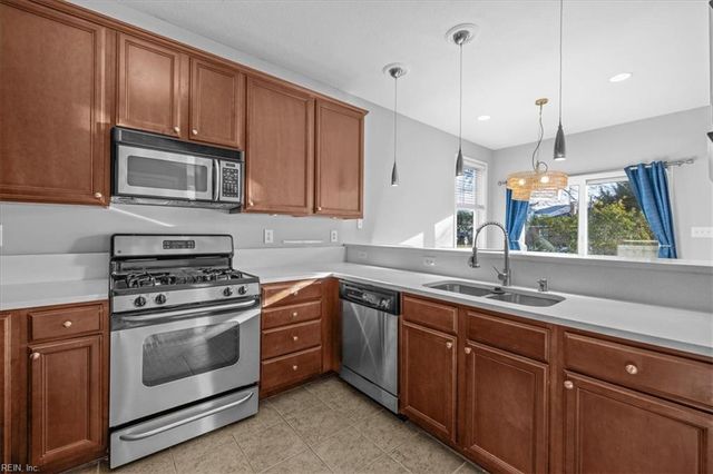 2421 Tranquility LN, Virginia Beach, VA 23455