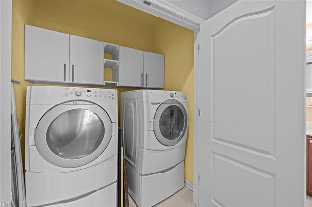 2421 Tranquility LN, Virginia Beach, VA 23455