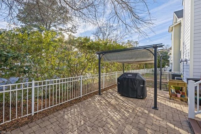 2421 Tranquility LN, Virginia Beach, VA 23455