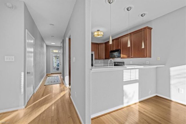 2421 Tranquility LN, Virginia Beach, VA 23455