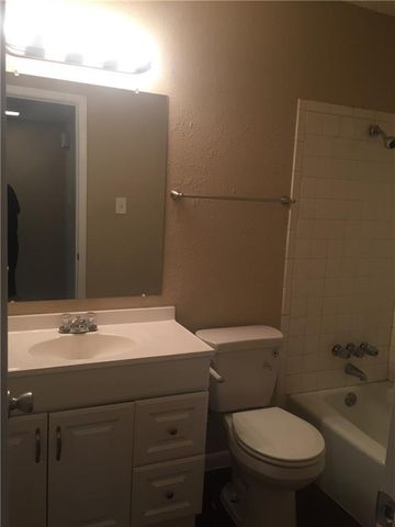 5101 Evans Ave 106, Austin, TX 78751