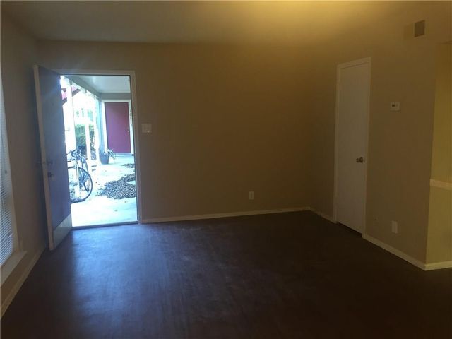 5101 Evans Ave 106, Austin, TX 78751