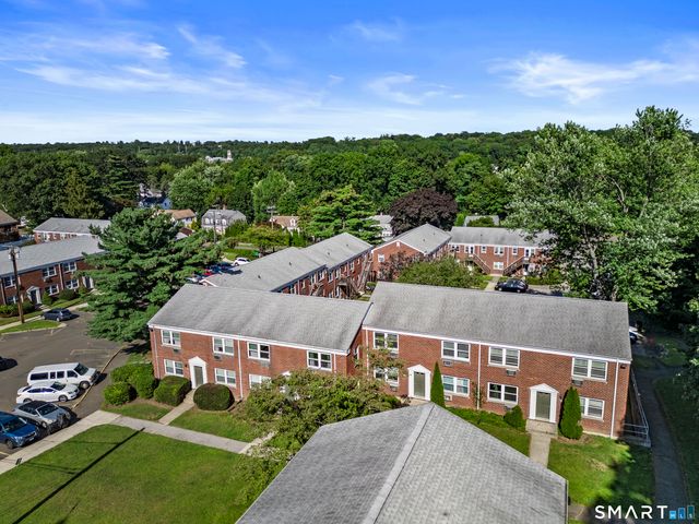 13 Hamilton Court C, Stamford, CT 06902