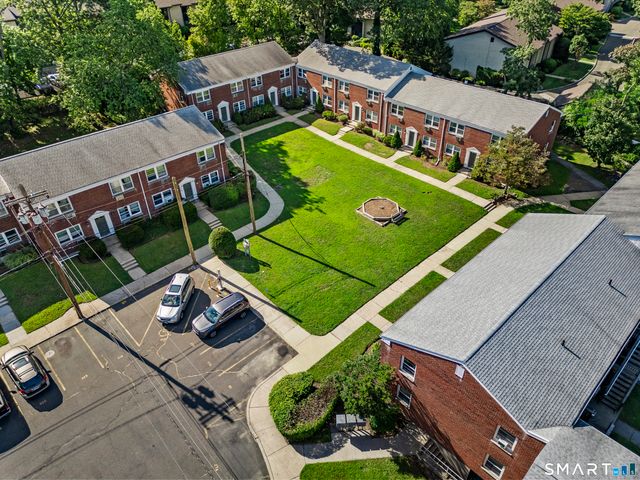 13 Hamilton Court C, Stamford, CT 06902