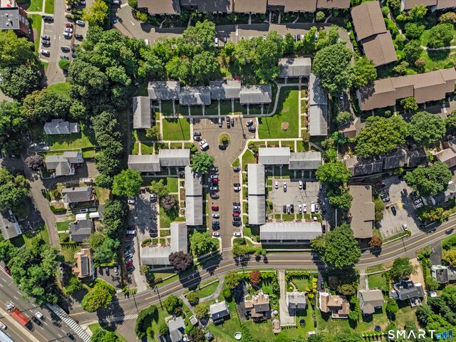 13 Hamilton Court C, Stamford, CT 06902
