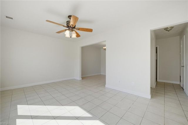 965 Clubhouse RD S, Virginia Beach, VA 23452