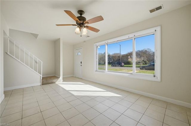 965 Clubhouse RD S, Virginia Beach, VA 23452