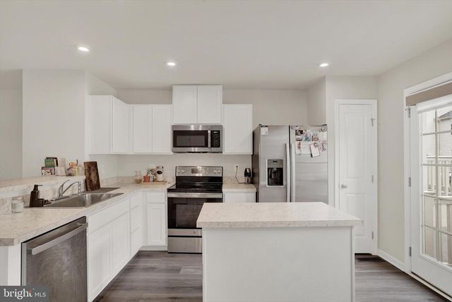 19712 PRESERVATION MEWS, Montgomery Village, MD 20886