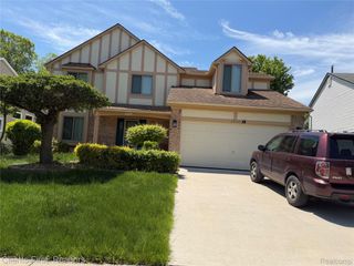 7043 Foxridge Drive, Canton Charter Township, MI 48187