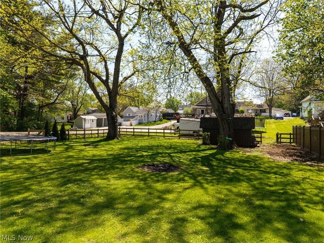 3998 Highland Drive, Mogadore, OH 44260