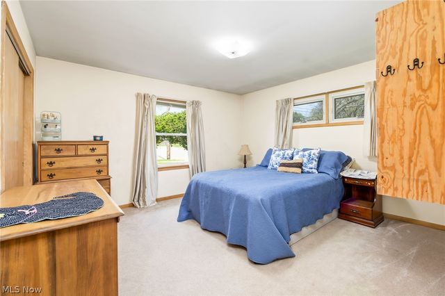 3998 Highland Drive, Mogadore, OH 44260