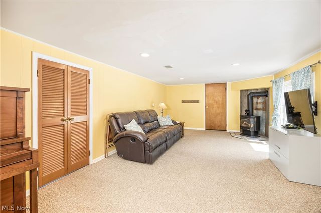 3998 Highland Drive, Mogadore, OH 44260