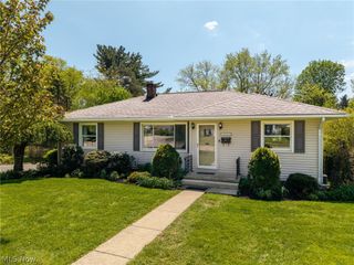 3998 Highland Drive, Mogadore, OH 44260