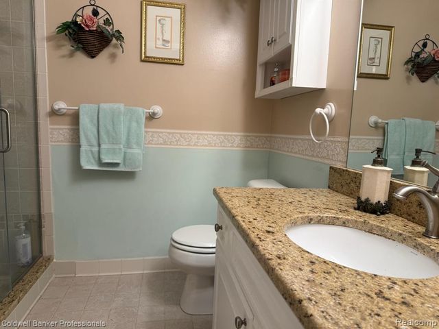 5349 Brookemonte Circle, Rochester, MI 48306