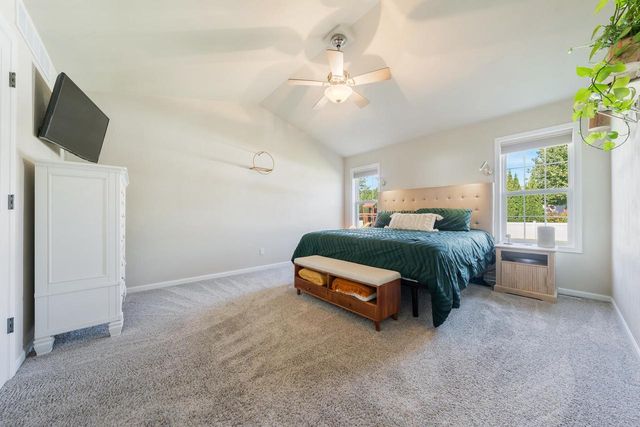 2184 W NOELLE LANE, Appleton, WI 54913