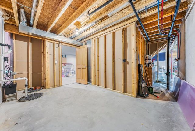 2184 W NOELLE LANE, Appleton, WI 54913