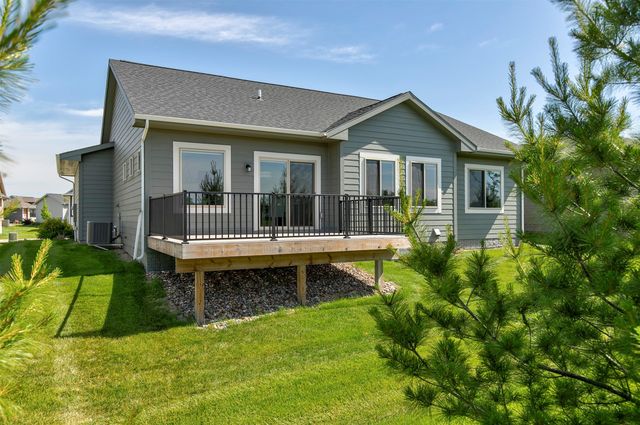 8924 Beery Place, Johnston, IA 50131