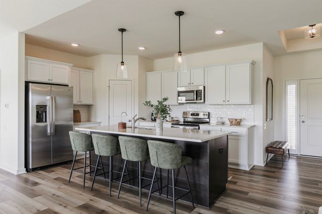 8924 Beery Place, Johnston, IA 50131