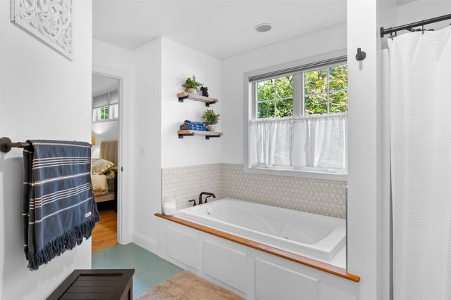 14 Hilton Drive, Newmarket, NH 03857