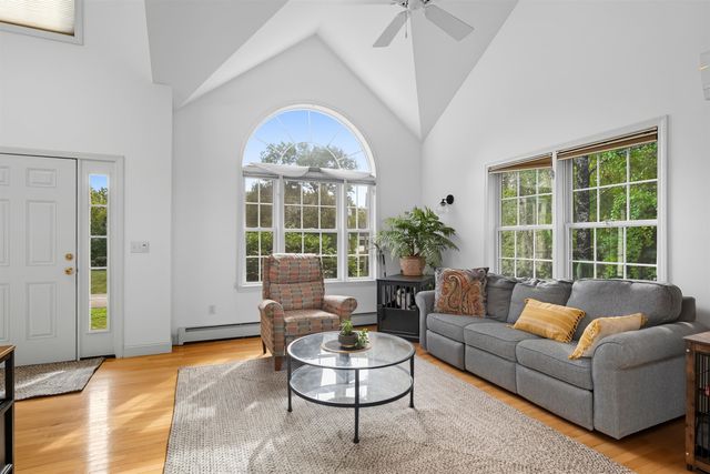 14 Hilton Drive, Newmarket, NH 03857