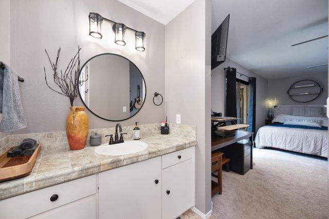 3175 Swallows Nest Dr, Sacramento, CA 95833