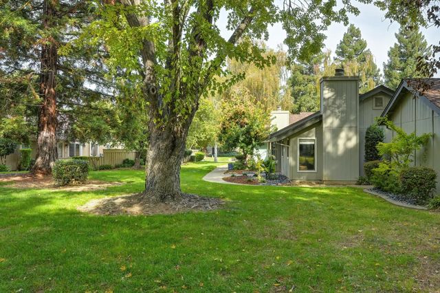 3175 Swallows Nest Dr, Sacramento, CA 95833