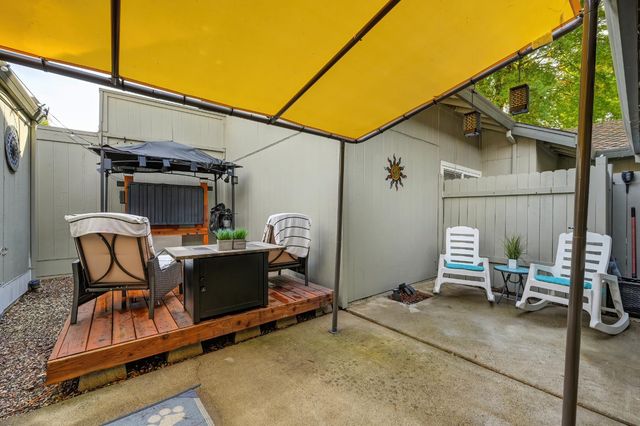 3175 Swallows Nest Dr, Sacramento, CA 95833