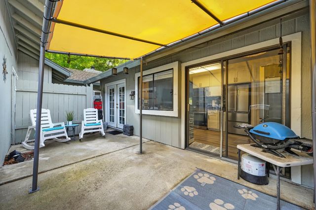 3175 Swallows Nest Dr, Sacramento, CA 95833