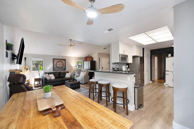 3175 Swallows Nest Dr, Sacramento, CA 95833