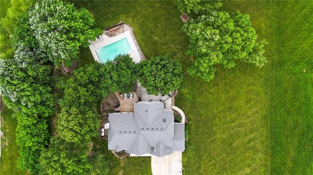 17840 Garnett Street, Overland Park, KS 66221