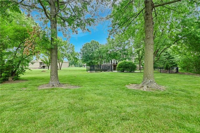 17840 Garnett Street, Overland Park, KS 66221