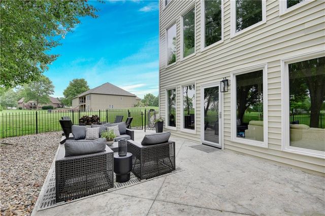 17840 Garnett Street, Overland Park, KS 66221