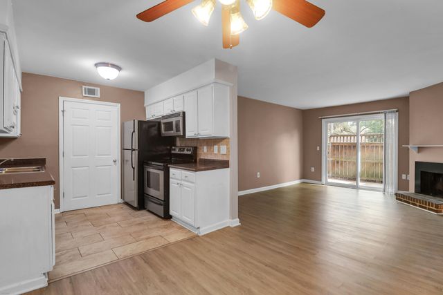 1402 Camp Road 7a, Charleston, SC 29412