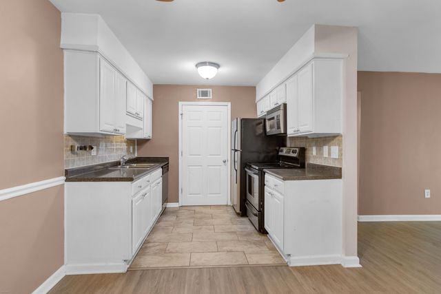 1402 Camp Road 7a, Charleston, SC 29412