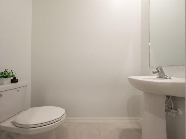 10807 E FORT WHITE COURT, Tampa, FL 33647