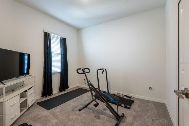 10807 E FORT WHITE COURT, Tampa, FL 33647