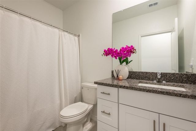 10807 E FORT WHITE COURT, Tampa, FL 33647