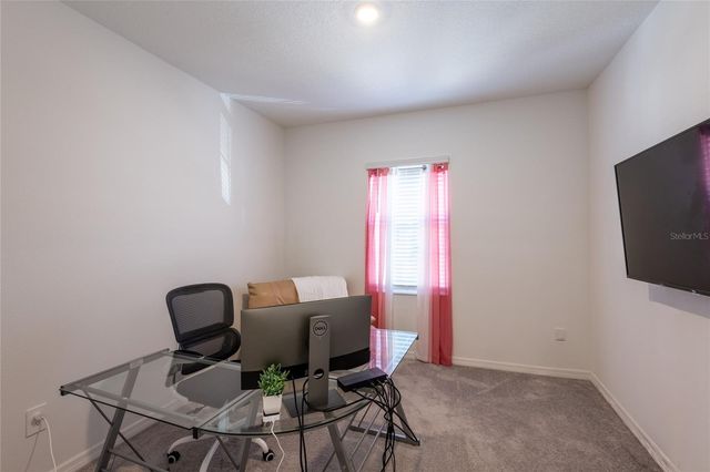 10807 E FORT WHITE COURT, Tampa, FL 33647