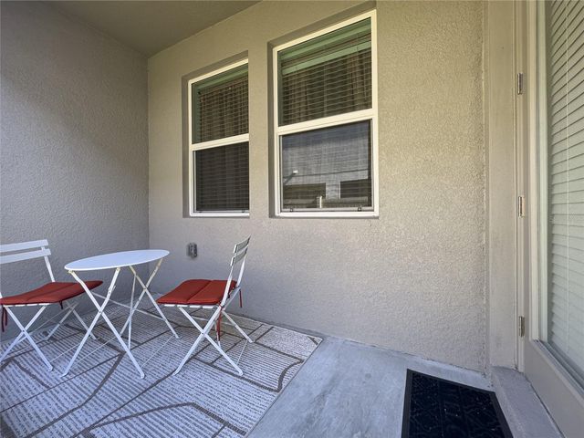 10807 E FORT WHITE COURT, Tampa, FL 33647