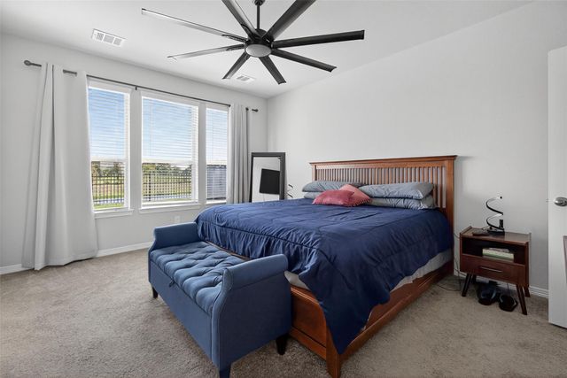 186 Lucky Manor Lane, La Porte, TX 77571