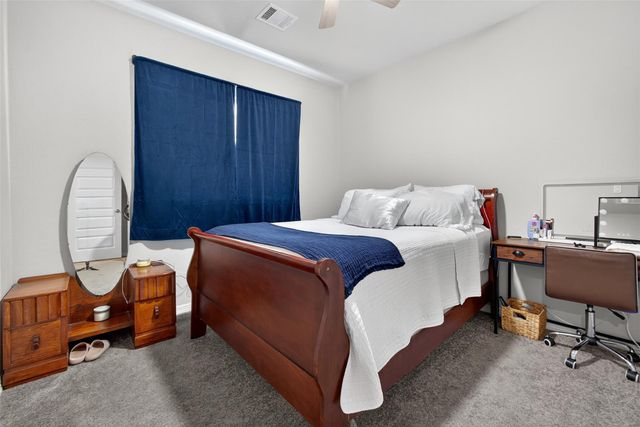 186 Lucky Manor Lane, La Porte, TX 77571