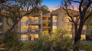 254 Sequoia Court 33, Thousand Oaks, CA 91360