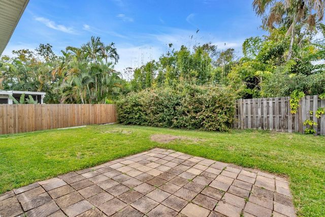 124 TUCKER AVENUE, Sarasota, FL 34232